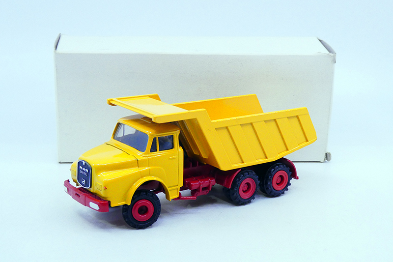 Conrad - Man Diesel benne de chantier