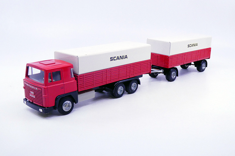 Tekno - Scania LB 140 porteur bâché avec remorque Scania 420