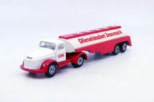 Tekno - Volvo N88 semi citerne Olieselkabet Danmark 434