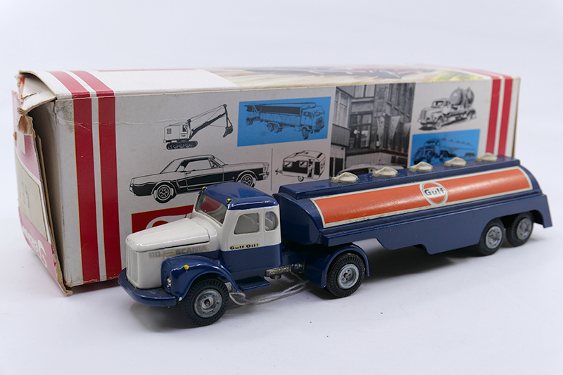 Tekno - Scania 110 semi remorque citerne Gulf 481