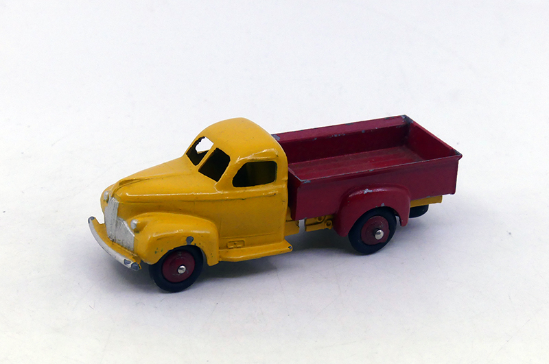 Dinky Toys France - Studebaker camion pick up 25p