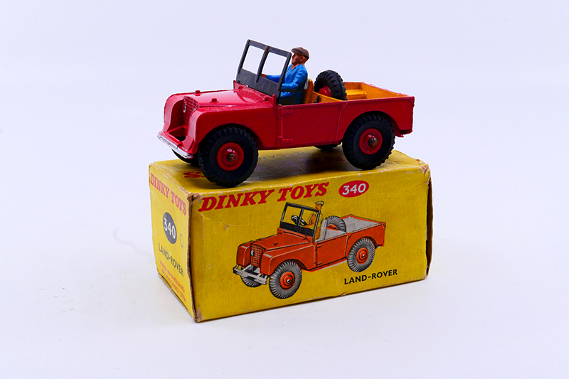 Dinky Toys GB - Land Rover 109 pick up jantes en plastique