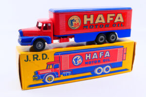 JRD - Unic Lautaret fourgon tôlé Hafa 126