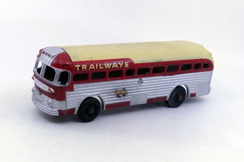Dubuque Toy Co - GMC car Trailways