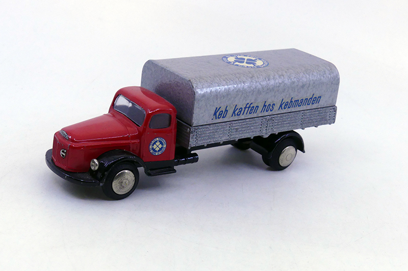 Tekno - Volvo N88 Titan bâché Kob Kaffen hos Kobmanden 438