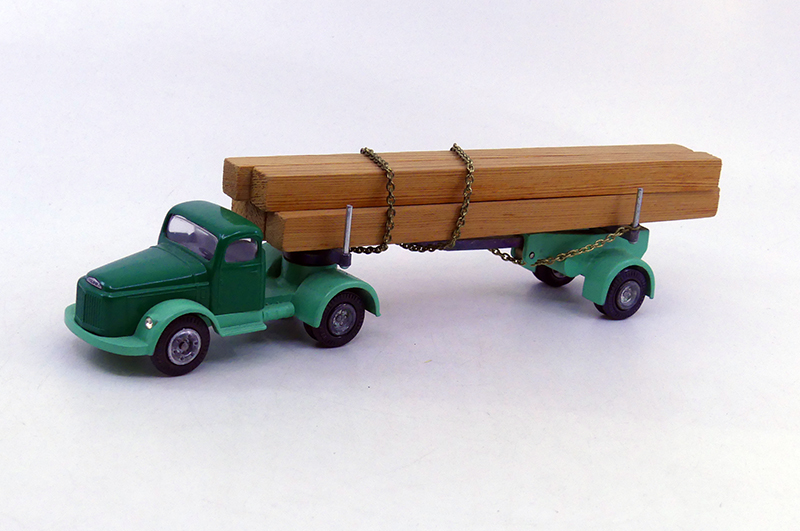 Tekno - Volvo N88 tracteur semi remorque fardier 439